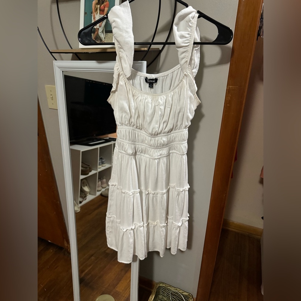 Macys summer dress. Size small! Worn.